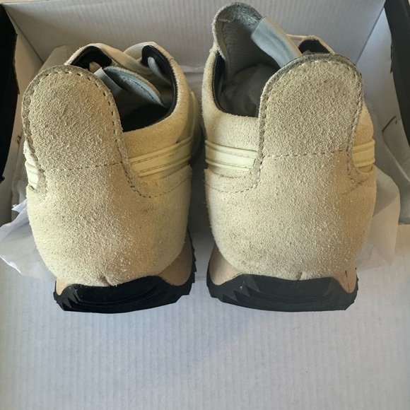 Rag & Bone Retro Runner in Antique White Suede - Picture 4 of 10